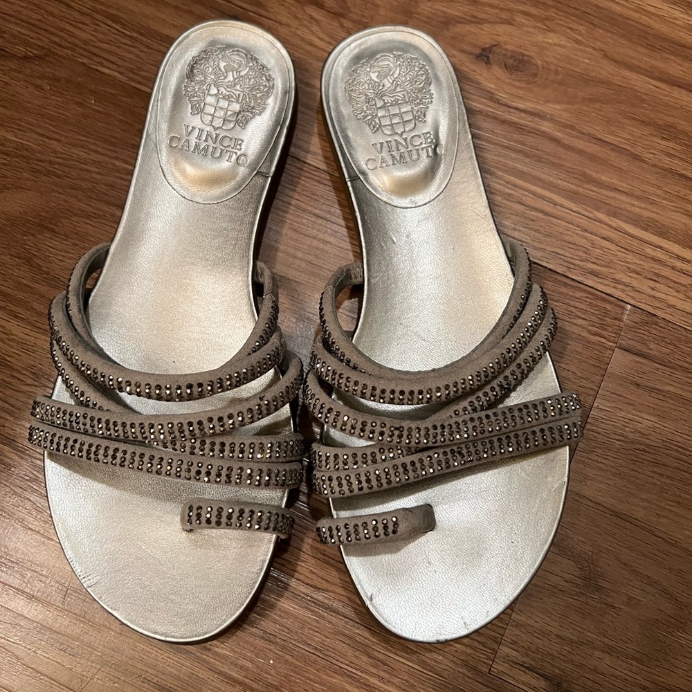 Vince Camuto silver flat sandals
